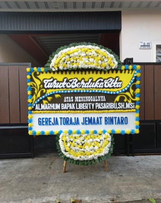 Papan Bunga Duka di Bantarmara